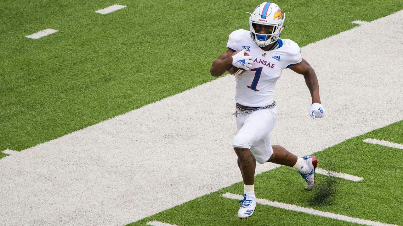 Jayhawks host Cyclones looking to turn one conference win into two